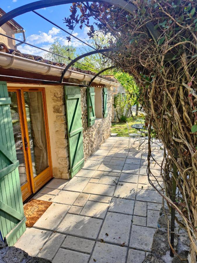 Domaine Bellavigne Gites Et Spa Forcalquier Exterior foto