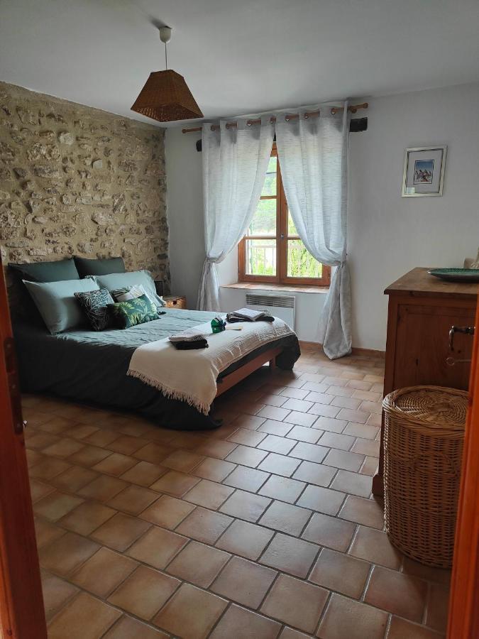 Domaine Bellavigne Gites Et Spa Forcalquier Exterior foto